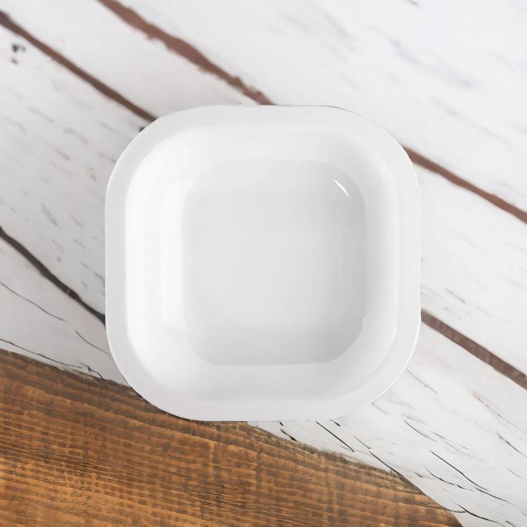 Plastic Urmi Small Chat Plate is perfect for your savory snacks.
