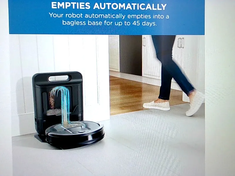 Shark AI Robot Vacuum with Self-Empty Base (AV1000AE) - Black